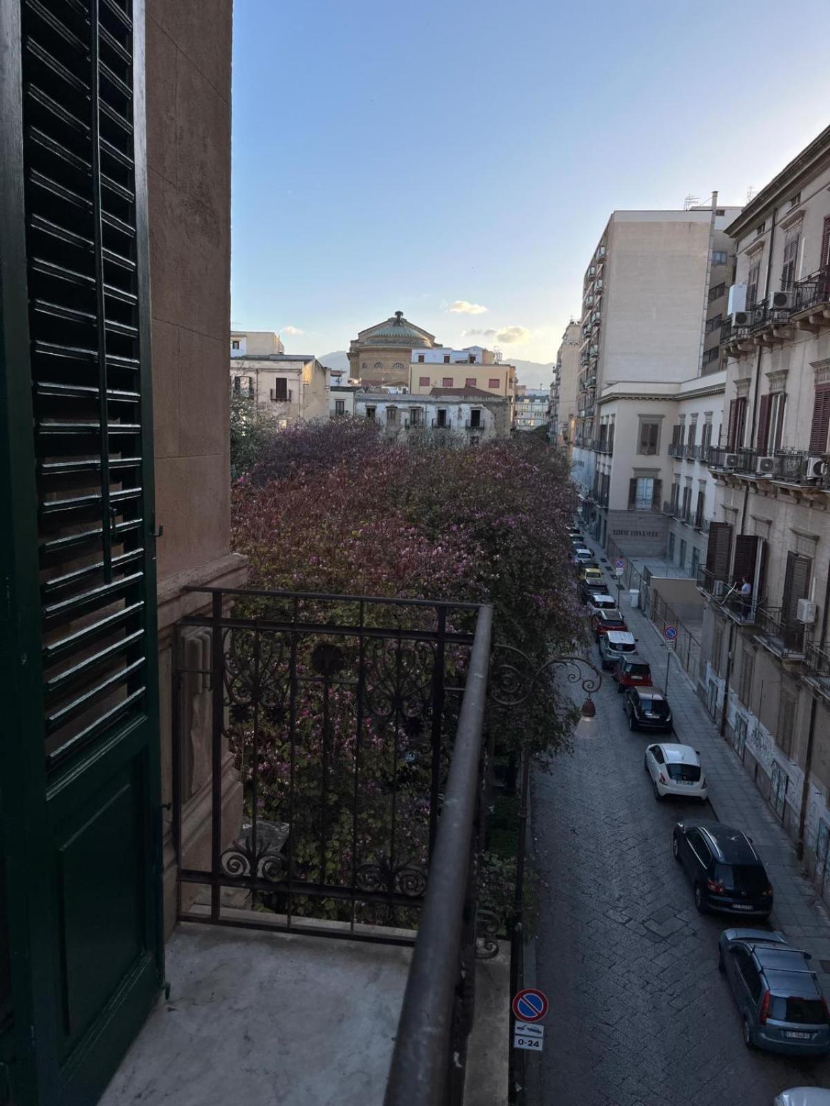 Casa Vacanze Da Ruggero Al Massimo 팔레르모 외부 사진